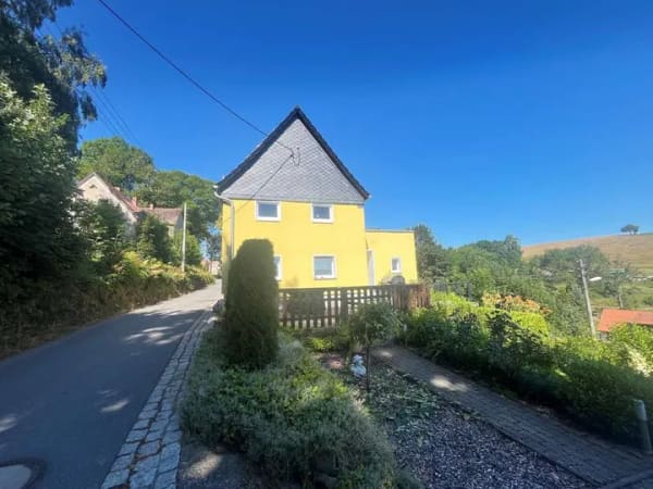 Immobilie in Neustadt in Sachsen - Ländliche Idylle trifft modernen Wohnkomfort – Saniertes ZFH in Rugiswalde zu verkaufen - Bild 2