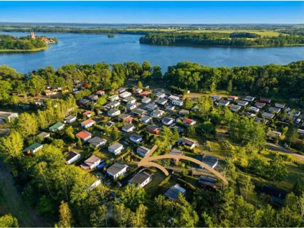 Immobilie in Dobbertin - Liebevoll modernisierter Ferienbungalow auf Eigentumsland nahe dem Dobbertiner See! - Bild 1