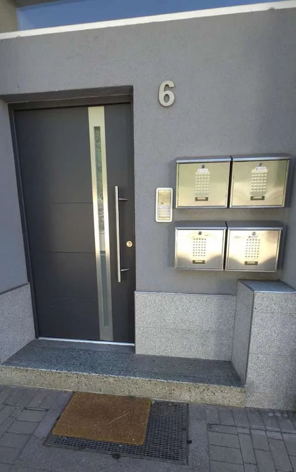 Immobilie in Glatten - Top-Kapitalanlage in zentraler Lage: Attraktives 3-4 Familienhaus mit ca. 5 % Rendite! - Bild 0