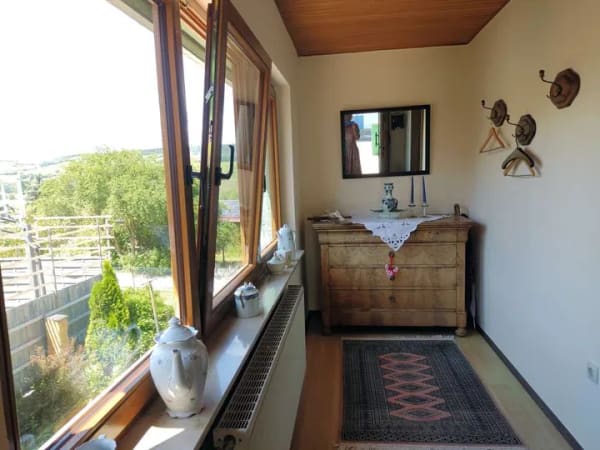 Immobilie in Dorsheim - Großzügiges Einfamilienhaus mit Garten, Garage und Platz für Hobby & Familie - Bild 3