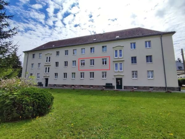 Immobilie in Oelsnitz/Erzgeb. - Große Eigentumswohnung zur Eigennutzung oder Vermietung in Oelsnitz - Bild 1