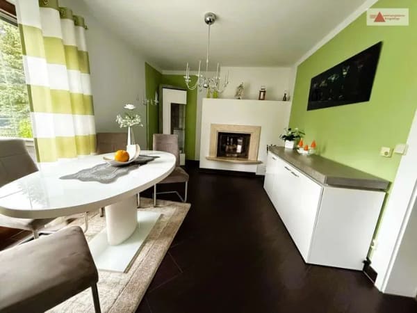 Immobilie in Hartenstein - Exklusives Zweifamilienhaus mit Pool, Sauna, Kamin & Doppelcarport in Hartenstein bei Zwickau - Bild 4