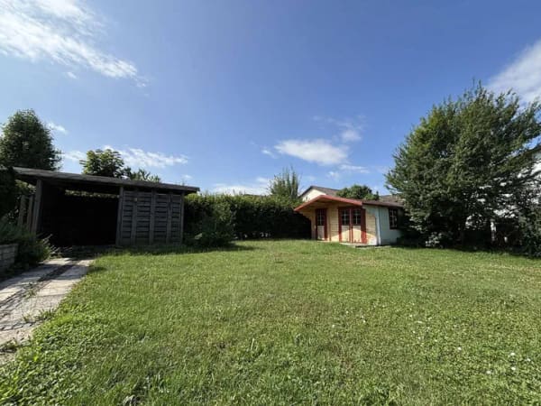 Immobilie in Reisbach - Bezugsfreier Bungalow mit großen Garten  in Bestlage von Reisbach - Bild 2