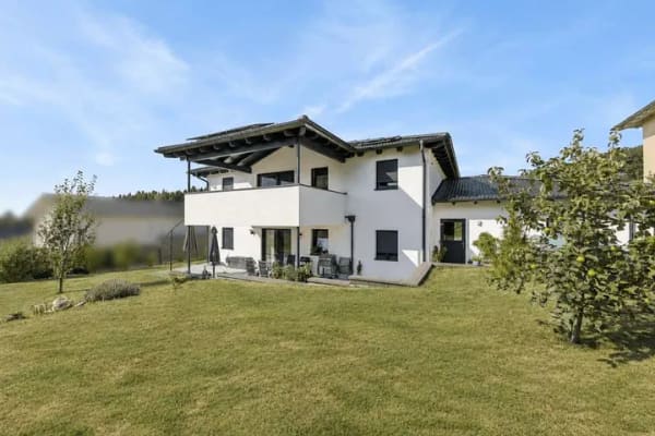 Immobilie in Hofkirchen - Zwei Wohnwelten unter einem Dach, hochwertig, modern und energieeffizient! - Bild 4