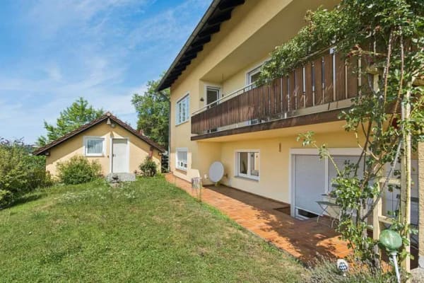 Immobilie in Windorf - Attraktives Mehrfamilienhaus mit drei Wohneinheiten und großem Grundstück - Bild 3