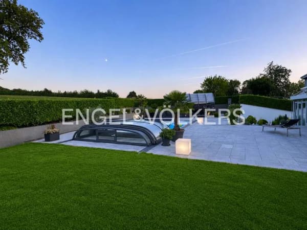 Immobilie in Ottenbach - Exklusives Wohnen in Feldrandlage – Spa, Pool & unverbaubarer Weitblick - Bild 3