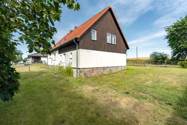 Immobilie in Grünow - Ein Zuhause mit Weitblick auf 4.543 m² Grundstück für Menschen mit Ideen - Bild 2