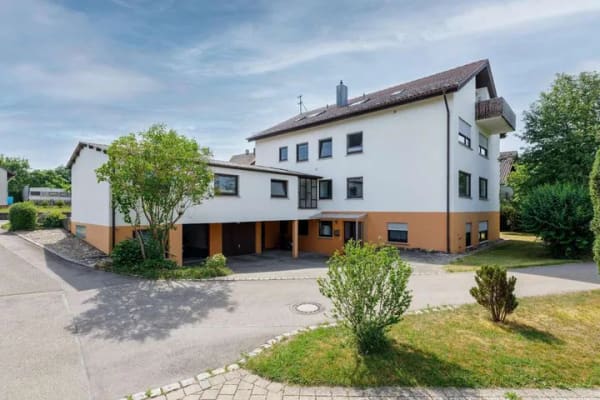 Immobilie in Ebersbach-Musbach - Attraktives Mehrfamilienhaus - Eine Kapitalanlage mit Perspektive  - Bild 0