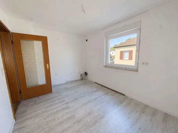 Immobilie in Besigheim - Umgeben von Weinbergen - Attraktive 3-Zimmer-Eigentumswohnung mit eigenem Garten und Terrasse - Bild 2