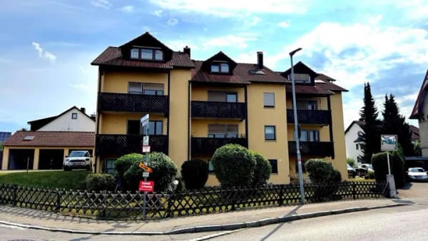 Immobilie in Bad Waldsee - Gemütliche 3-Zimmer-Dachgeschosswohnung mit Charme in Bad Waldsee - Bild 0