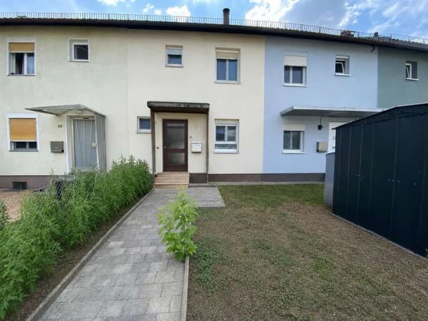 Immobilie in Neuenstein - Ein Zuhause mit Herz – 5 Zimmer, Garten, Balkon und Garage in Neuenstein - Bild 0