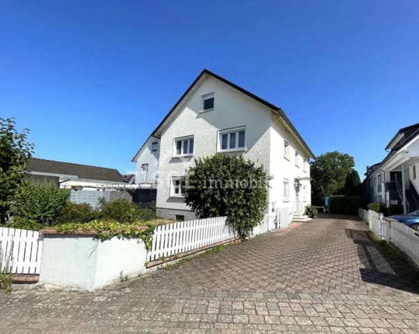 Immobilie in Rust - Großes Grundstück – interessant für Bauträger -  Einfamilienhaus in begehrter Lage von Rust - Bild 0