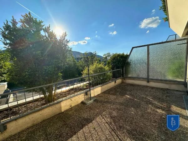 Immobilie in Bad Urach - 2,5 Zimmer mit allem Komfort, Aufzug, Balkon und TG-Stellplatz inklusive - Bild 2