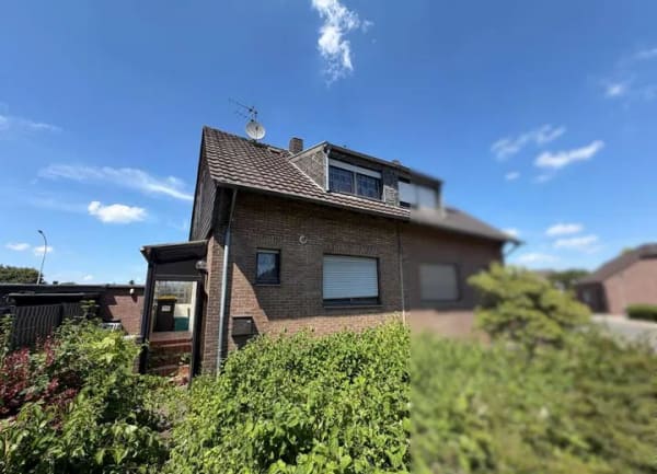 Immobilie in Kerken - Handwerker aufgepasst: kleine Doppelhaushälfte mit Potenzial - Bild 0