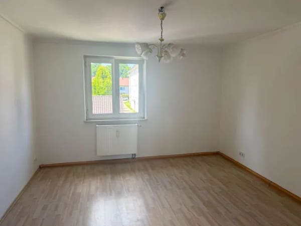 Immobilie in Schongau - 3 Zimmer Wohnung im 1. Obergeschoss inkl. Stellplatz - Bild 4