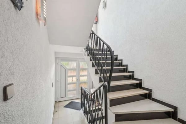 Immobilie in Gensingen - Provisionsfrei – ideales Mehrgenerationenhaus mit schönen Wohnungen & liebevoll angelegtem Garten - Bild 2