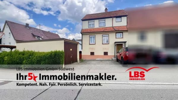 Immobilie in Aldingen - HOBBYHANDWERKER /-INNEN AUFGEPASST...
Doppelhaushälfte mit sonnigem Grundstück - Bild 1