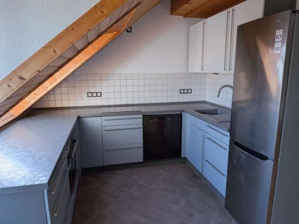 Immobilie in Rödersheim-Gronau - Maisonette mit Galerie: Heizung & Fassade neu, Stellplatz — Rödersheim-Gronau - Bild 1