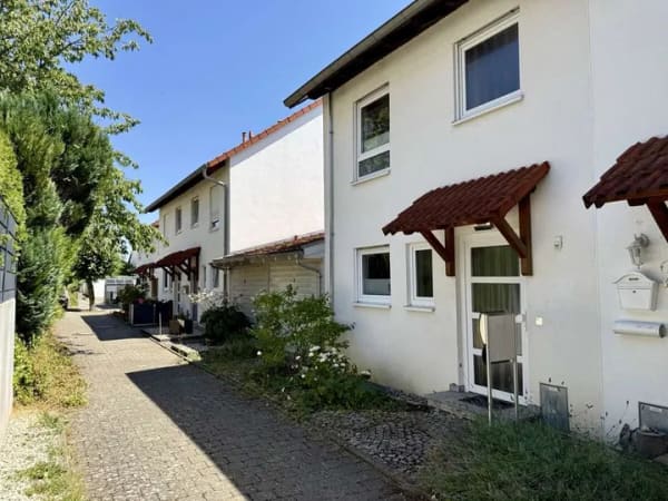 Immobilie in Hirrlingen - Gepflegte Doppelhaushälfte in ruhiger Lage von Hirrlingen– sofort bezugsfrei - Bild 2