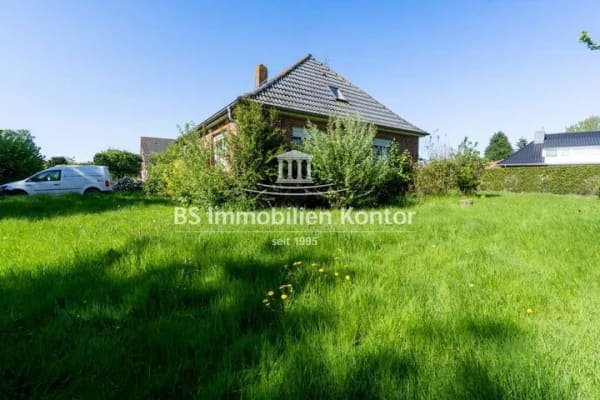 Immobilie in Hinte - Groß Midlum! Gepflegter, renovierter Bungalow mit Terrasse, Garage und großer Gartenanlage! - Bild 1