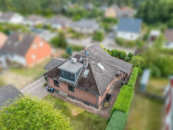 Immobilie in Wietze - Ein Ort, an dem man bleiben möchte – viel Platz, viel Grün und ein Zuhause mit Charakter - Bild 2