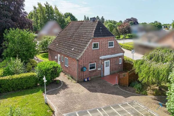 Immobilie in Großenwiehe - Solides Einfamilienhaus in Großenwiehe mit Garten, Carport und praktischer Raumaufteilung - Bild 0