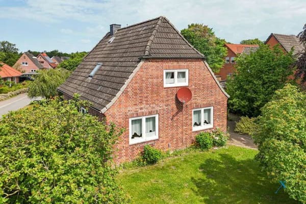 Immobilie in Großenwiehe - Solides Einfamilienhaus in Großenwiehe mit Garten, Carport und praktischer Raumaufteilung - Bild 1