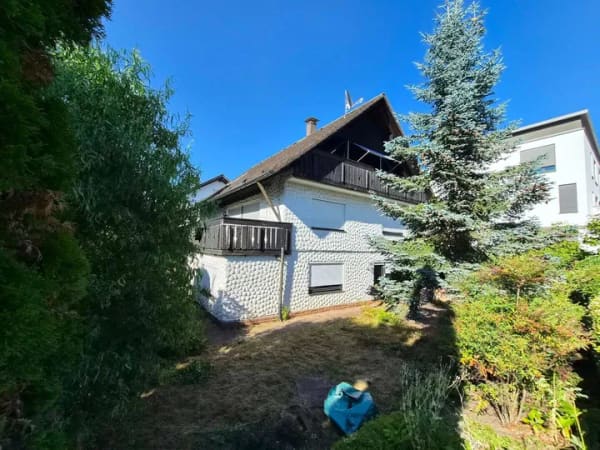 Immobilie in Malsch - Idyllisch am Bach und Ortsrand gelegen: Freist., großes 1-Fam.-Haus mit ELW in Malsch - Bild 2