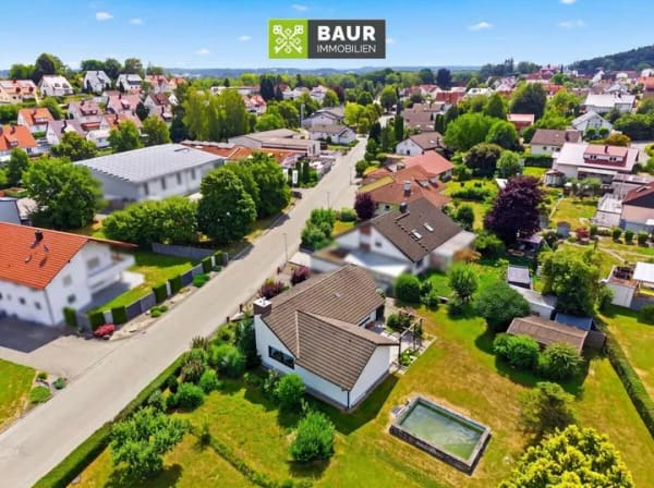 Immobilie in Dietenheim - Winkelbungalow mit großem Garten auf Erbbaugrundstück – Wohnen auf einer Ebene mit Potenzial! - Bild 2