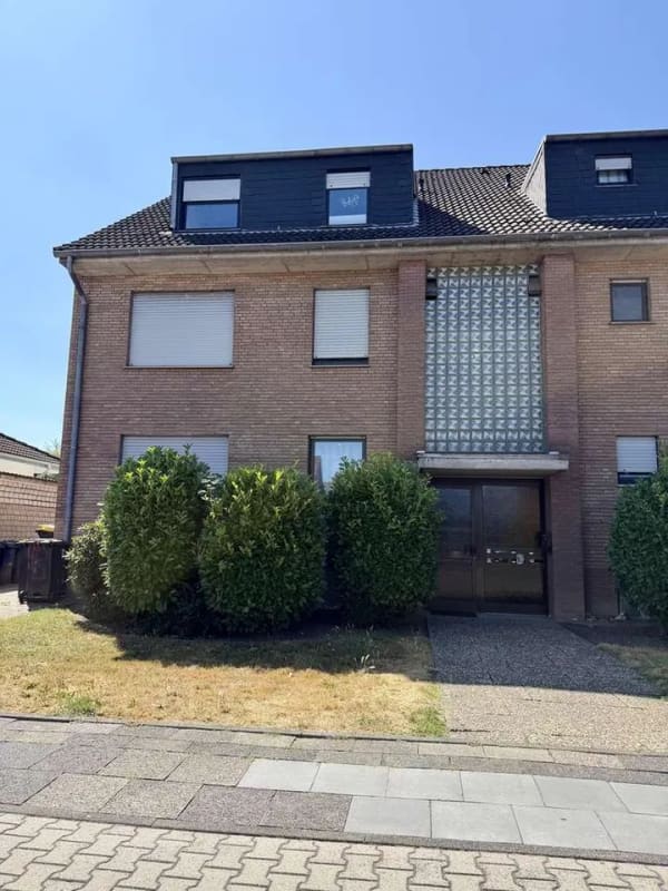 Immobilie in Moers - Renovierte 1 Zi.-Wohnung im Souterrain mit Potenzial - sofort bezugsfrei - Bild 1