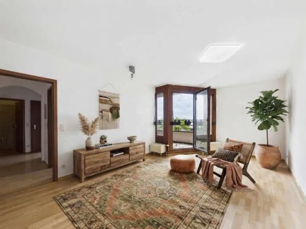 Immobilie in Neckarsulm - Solide Basis mit Potenzial | Balkon mit Ausblick | Zentrale Lage | inkl. TG-Stellplatz - Bild 0