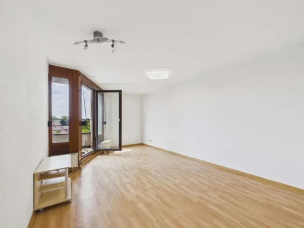 Immobilie in Neckarsulm - Solide Basis mit Potenzial | Balkon mit Ausblick | Zentrale Lage | inkl. TG-Stellplatz - Bild 2