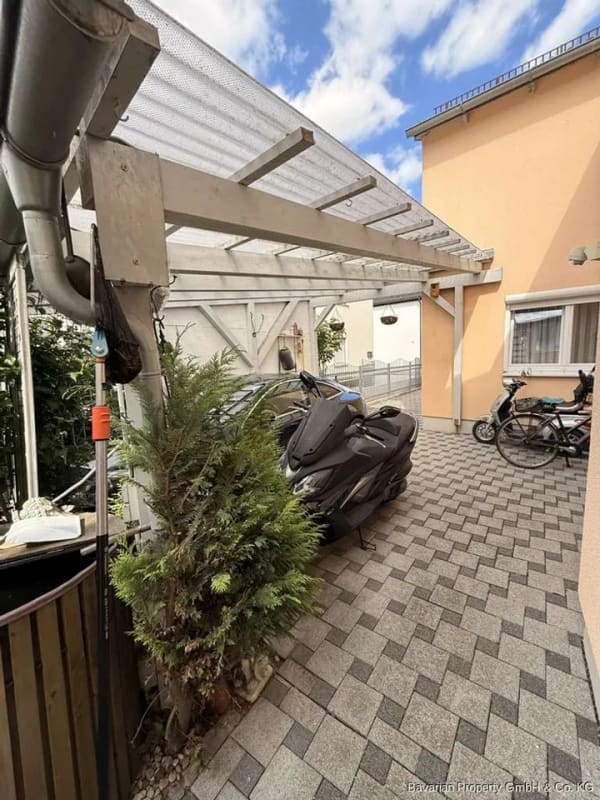 Immobilie in Straubing - Charmantes Mehrfamilienhaus mit drei Wohneinheiten in zentraler Lage von Straubing - Bild 3