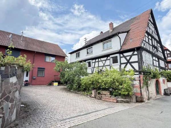 Immobilie in Schweigen-Rechtenbach - Historisches Fachwerkensemble von 1593-restauratorische Rarität mit modernem Wohnhaus und einzigarti - Bild 0
