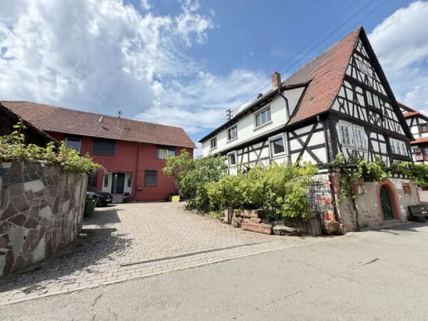 Immobilie in Schweigen-Rechtenbach - Historisches Fachwerkensemble von 1593-restauratorische Rarität mit modernem Wohnhaus und einzigarti - Bild 1