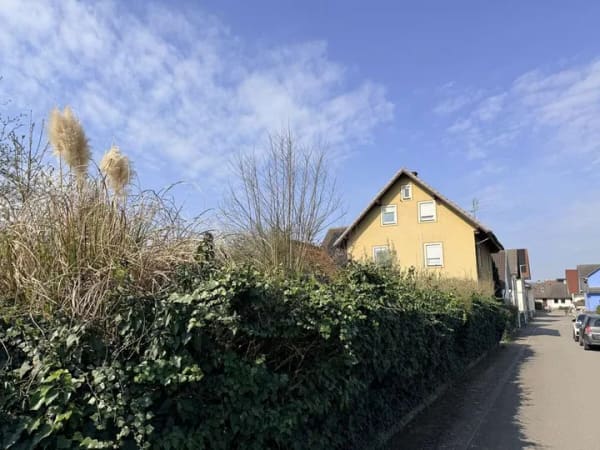 Immobilie in Schwanau - Aus Alt mach Ihr Traumhaus – Wohnhaus mit großem Entwicklungspotenzial in Ottenheim - Bild 1