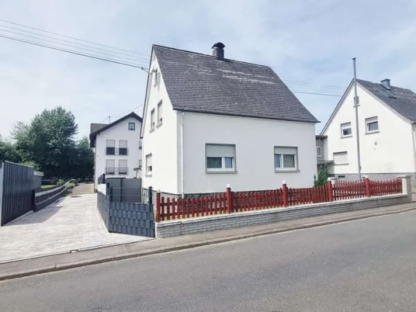 Immobilie in Moschheim - Moschheim: Gepflegtes Einfamilienhaus mit kleinem Grundstück - Bild 0