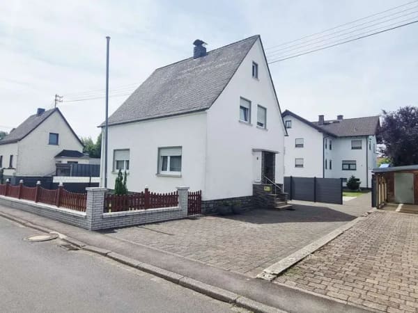 Immobilie in Moschheim - Moschheim: Gepflegtes Einfamilienhaus mit kleinem Grundstück - Bild 1