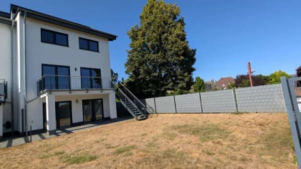 Immobilie in Polch - Hochwertige Doppelhaushälfte mit einzigartiger Aussicht über Polch und das Maifeld - Bild 1