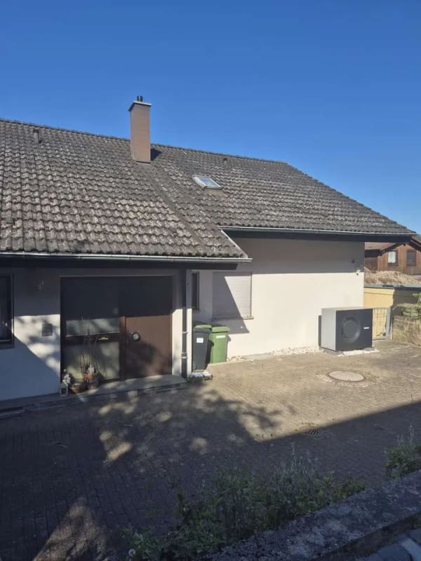 Immobilie in Weißbach - Freistehendes Einfamilienhaus mit Einliegerwohnung und großem Garten - Bild 0