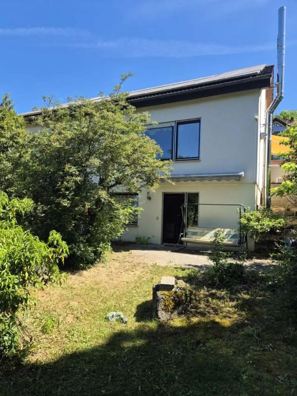 Immobilie in Weißbach - Freistehendes Einfamilienhaus mit Einliegerwohnung und großem Garten - Bild 3