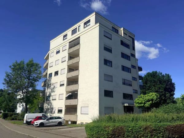 Immobilie in Allensbach - 4-Zimmer-Wohnung mit 2 Balkonen und Tiefgarage - Bild 1
