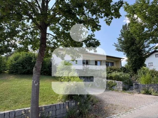 Immobilie in Tettenweis - Haus mit viel Platz in Tettenweis
 - Bild 0