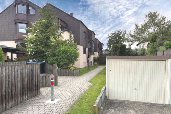 Immobilie in Renningen - Große Dachterrasse in Westausrichtung – 2½-Zimmer-Dachgeschosswohnung mit Potenzial in Renningen - Bild 0