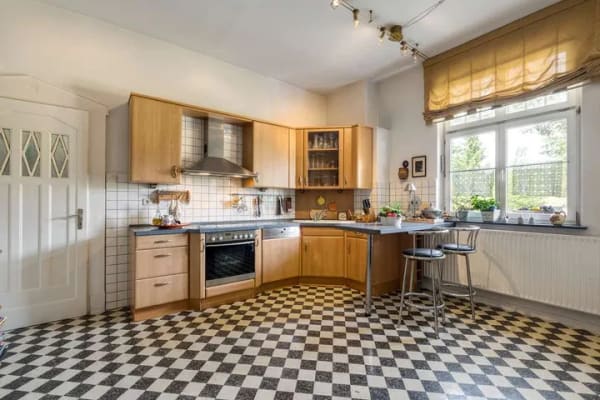 Immobilie in Rethem (Aller) - Zeitlose Eleganz – Denkmalgeschütztes Wohnhaus von 1914 mit historischem Charme und parkähnlichem... - Bild 4