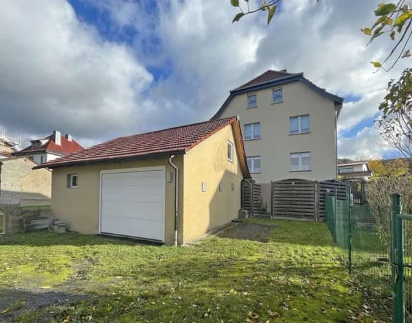 Immobilie in Tann - Ein-/Zweifamilienhaus  - Charmanter Klassiker mit Potenzial & Weitblick - Bild 3