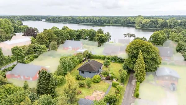 Immobilie in Warder - Seltene Gelegenheit in unmittelbarer Seenähe: Charmanter Bungalow mit Bauplatz - Bild 1