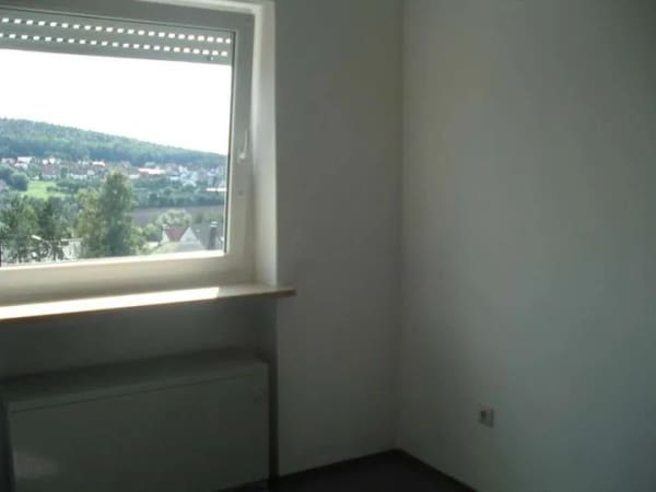 Immobilie in Ebern - Großzügige 4-Zimmer-Wohnung in Ebern - Bild 2