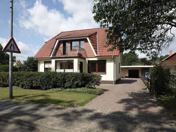 Immobilie in Beverstedt - 2 Familienhaus mit großem Grundstück in Lunestedt  - Bild 1