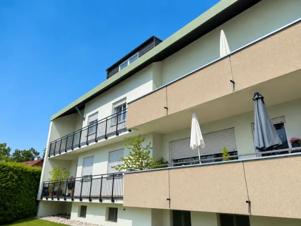 Immobilie in Waldershof - Mehrparteienhaus mit 3 Wohnungen auf 298 m² Wohnfläche und 845 m² Grundstück in Waldershof / Tirschenreuth zu verkaufen - Bild 2